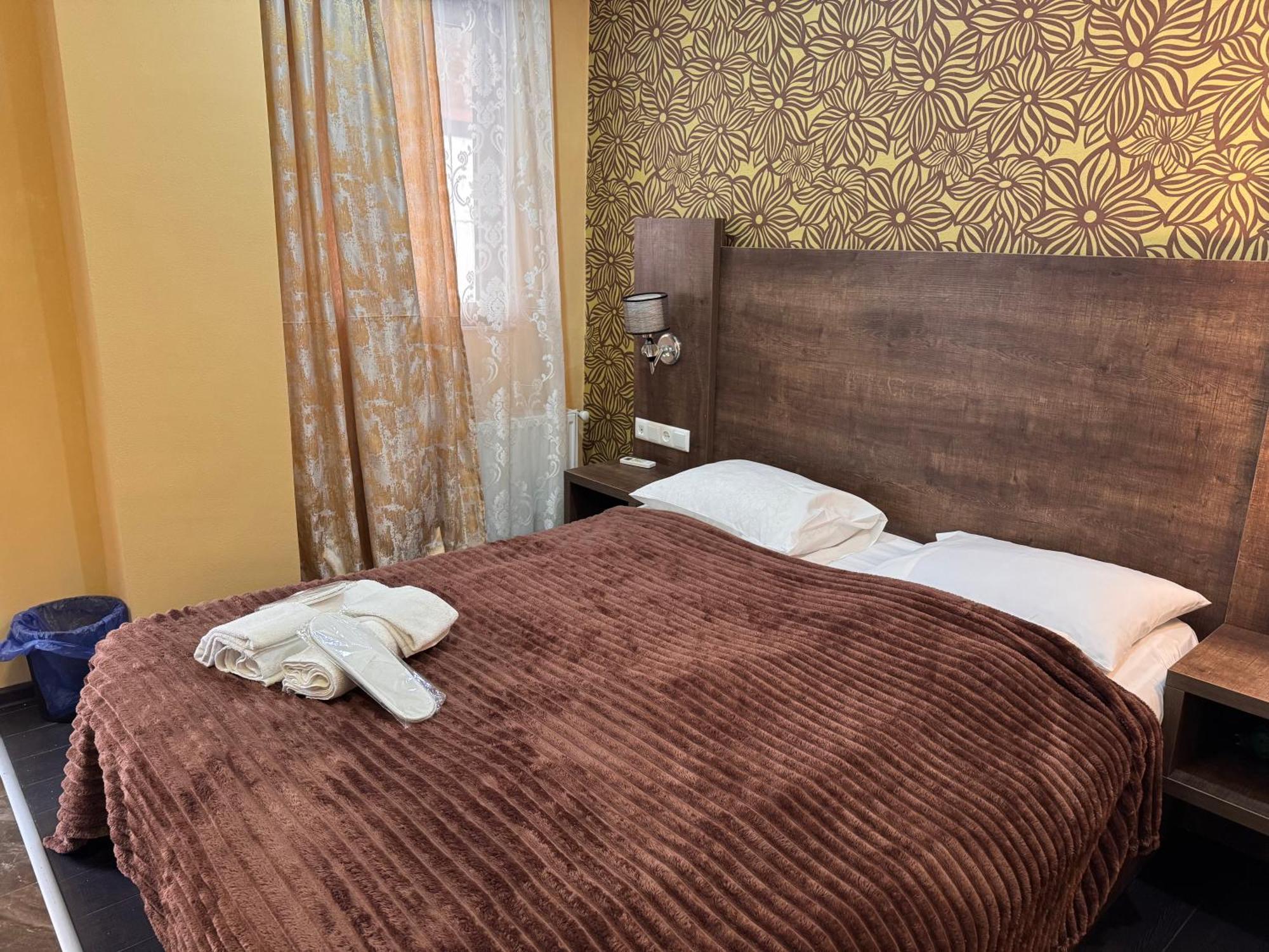 Two Lions Hotel Tbilisi Zewnętrze zdjęcie
