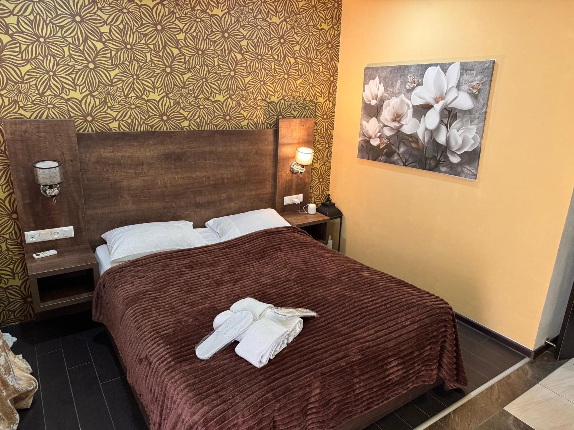 Two Lions Hotel Tbilisi Zewnętrze zdjęcie